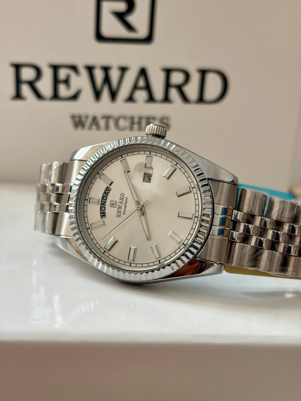Reward EOS Daylight